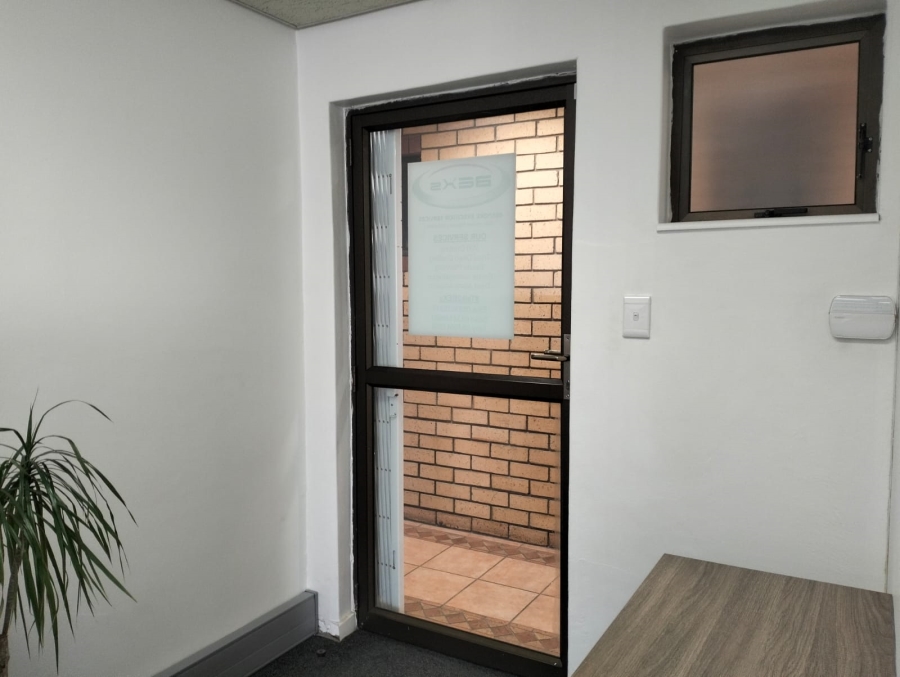 To Let commercial Property for Rent in Eversdal Western Cape